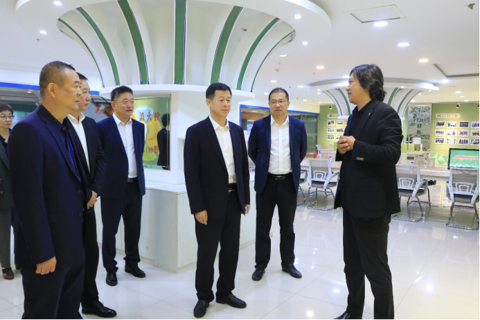 99ce053ba4fc5d11247e0a46f04dfe8