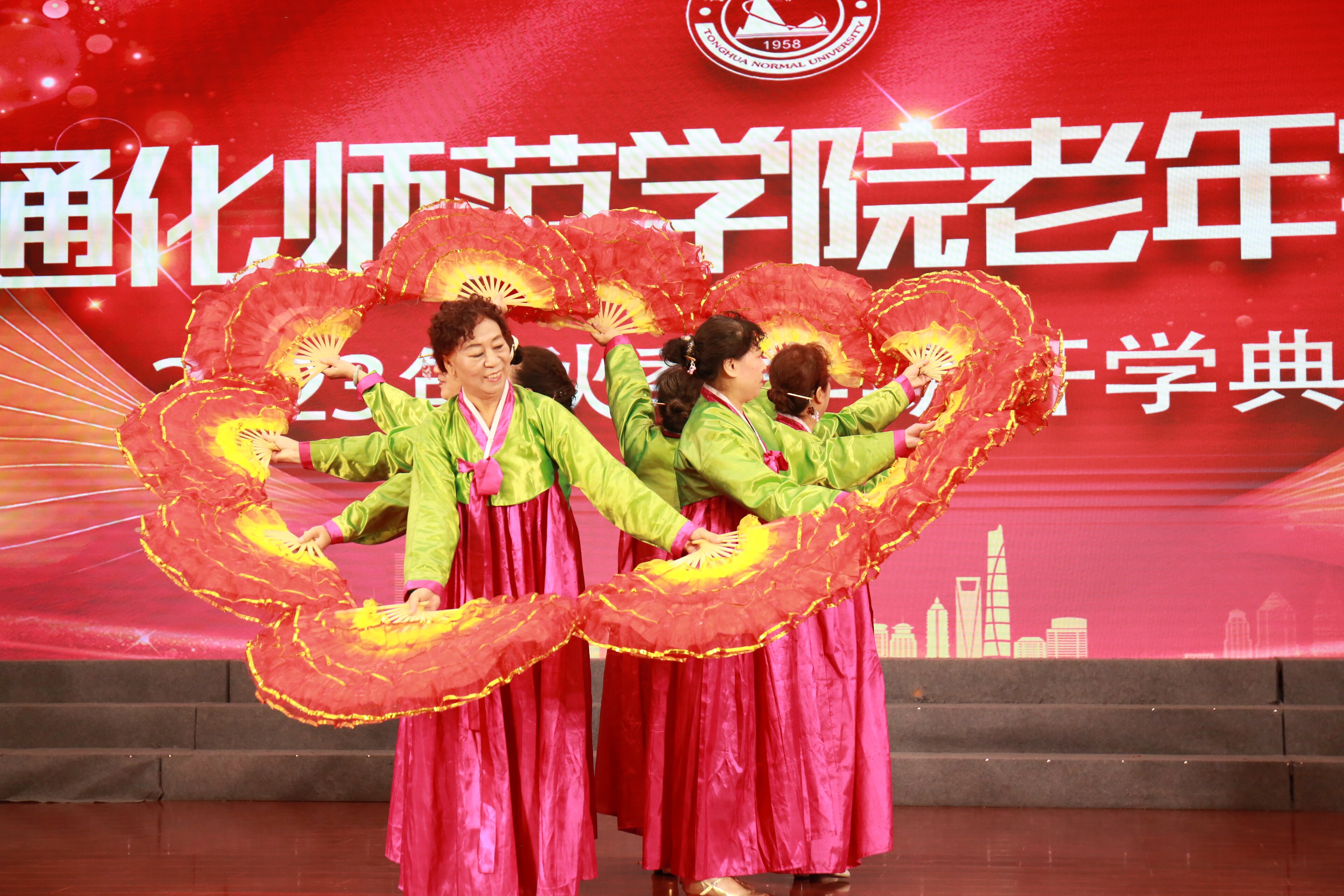 LRCM9415_proc.jpg LRCM9415_proc.jpg