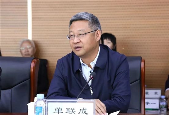 e7176b2058740105ff37828445a0c61