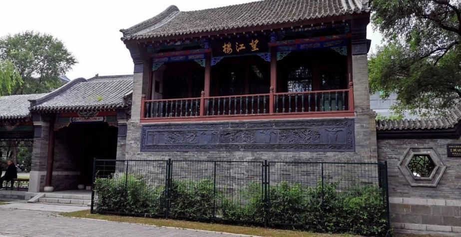 d51543d24fcedf38d908a86bc0050f4d